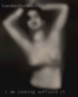 I am Suffield, CT looking for hot casual sex.