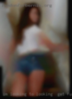 Im looking to hangout looking to get fucked with  cool people.