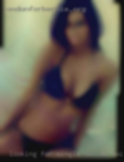 Looking for single Dallas swinger male for her.